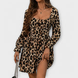 Vestido con estampado de leopardo