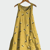 Vestido con Estampado de Abejas