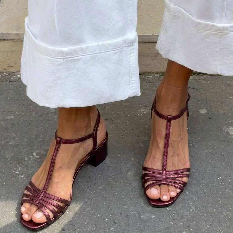 ALLEGRA SANDALIAS DORADAS ELEGANCIA DEL DÍA A DÍA
