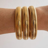 Pulsera estriada