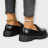 Calista - Mocasín para mujer con diseño ortopédico y cuña de satén