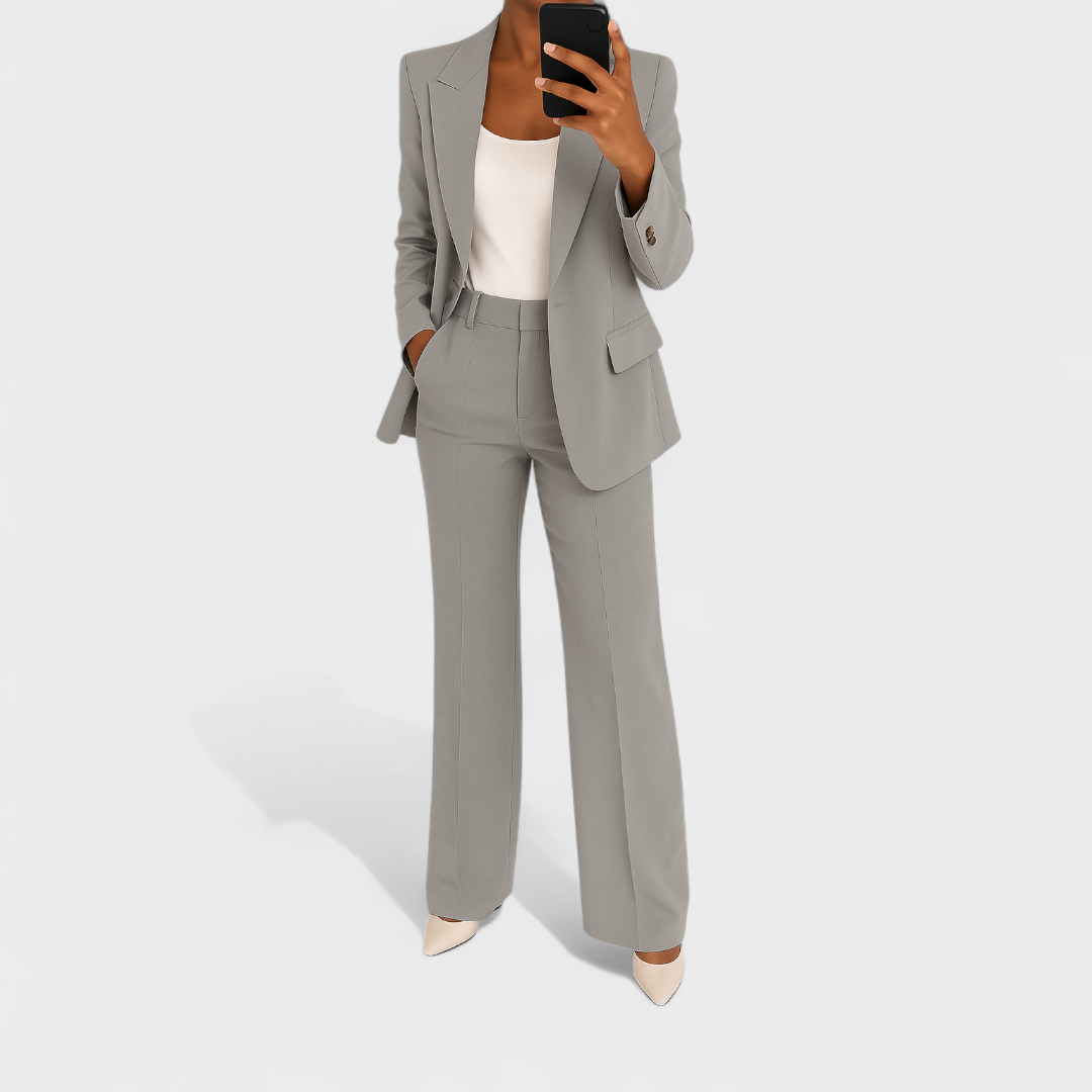 Francisca - Traje Elegante