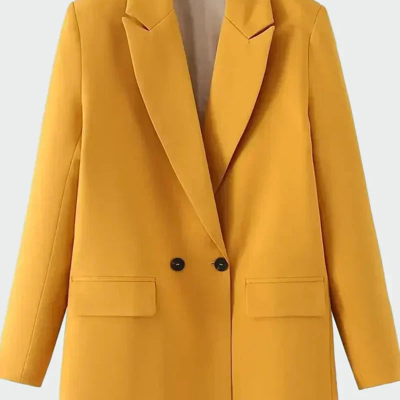 Abrigo Oversized con Línea Moderna