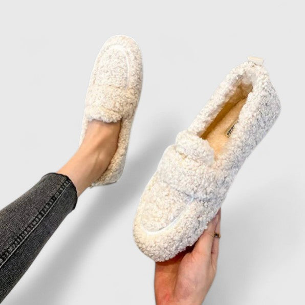 Zapatillas Solenne - Elegancia en Casa con Confort Acogedor