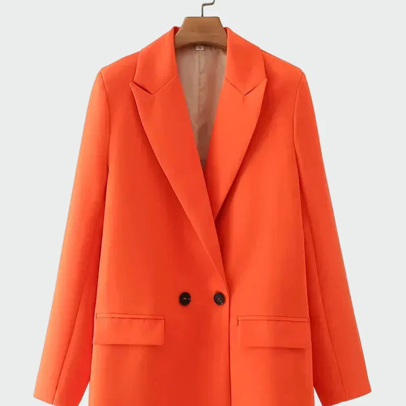 Abrigo Oversized con Línea Moderna