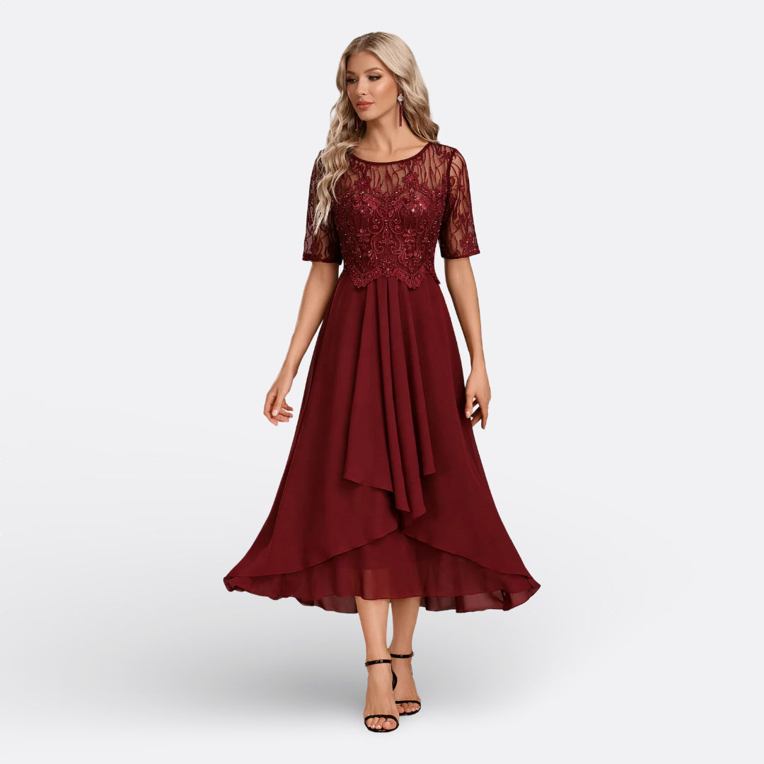 Mariana - Vestido de Encaje y Manga Corta