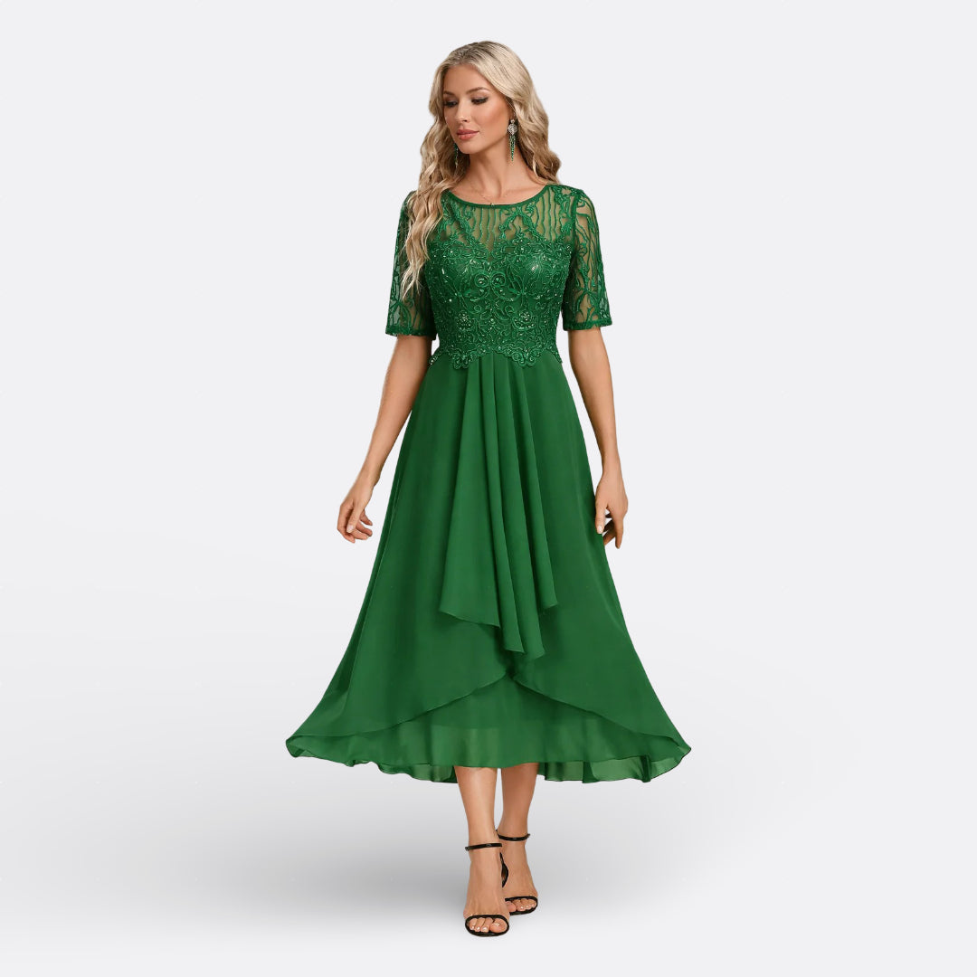 Mariana - Vestido de Encaje y Manga Corta