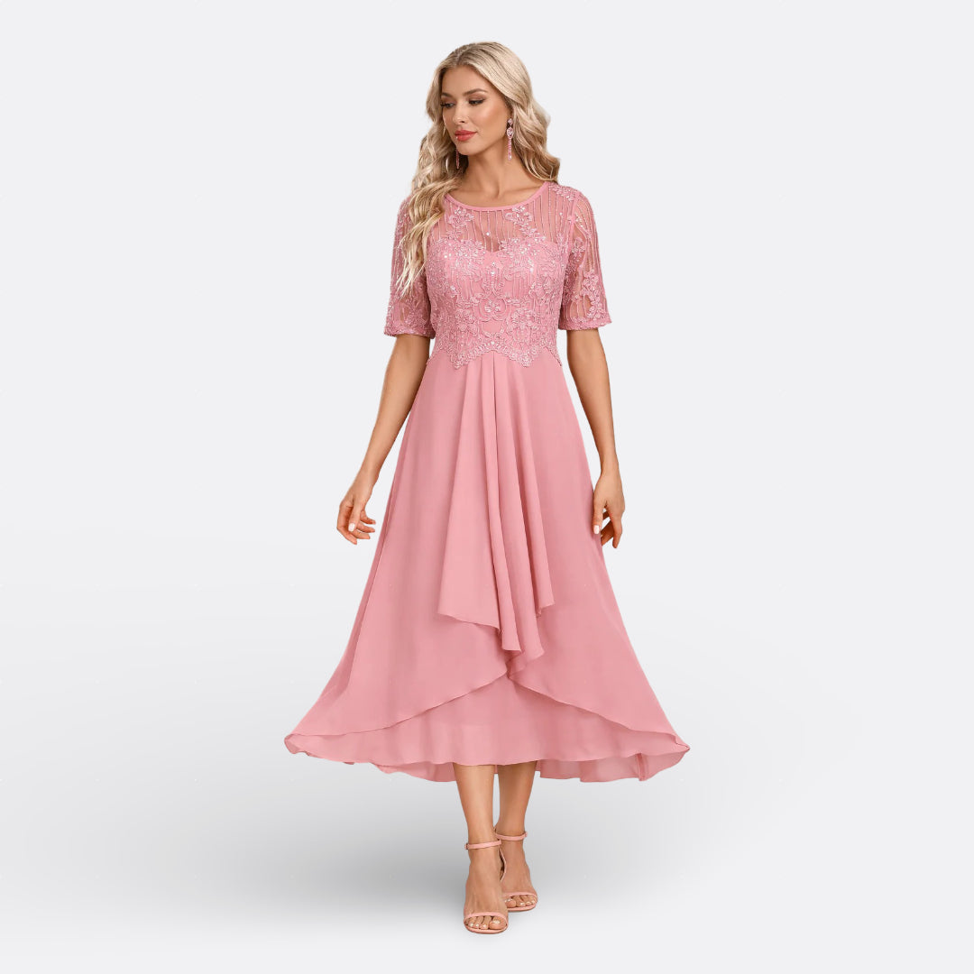 Mariana - Vestido de Encaje y Manga Corta