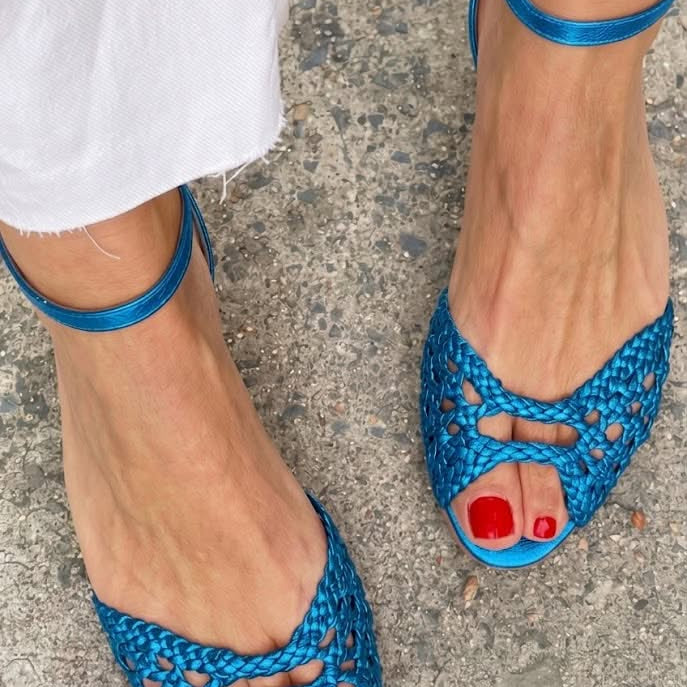 SANDALIAS ENTRELAZADAS DORADAS ISADORA