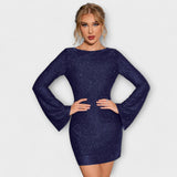 Vestido de lentejuelas con espalda abierta