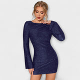 Vestido de lentejuelas con espalda abierta