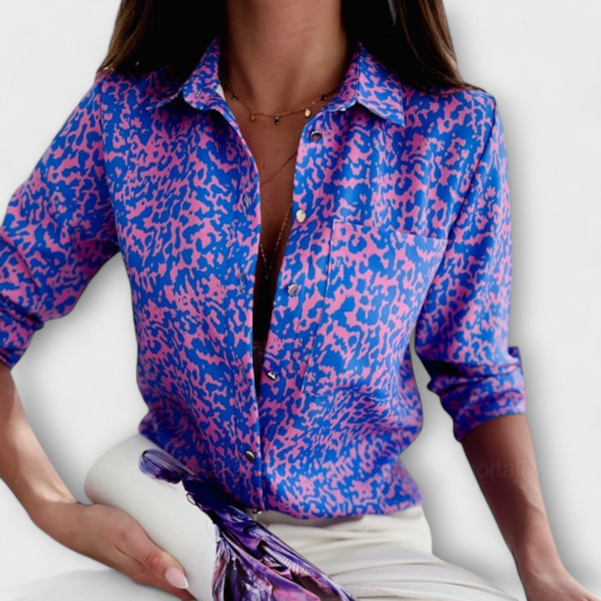 Romina - Blusa de cuello clásico